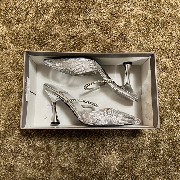 Jeffrey Campbell Embellished High Heel Pumps 6 - Picture 4 of 4